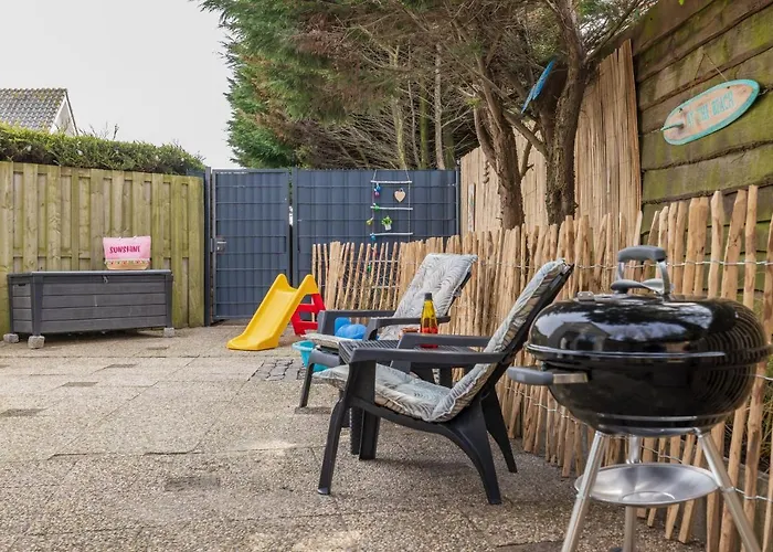 Beachhouse Oase Aan Zee Bed & Breakfast 3*